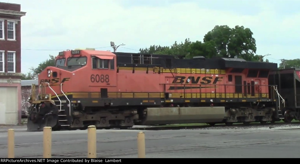 BNSF coal train DPU